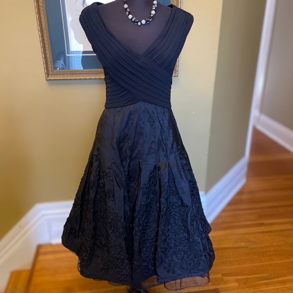 Elegant Black Evening Dress